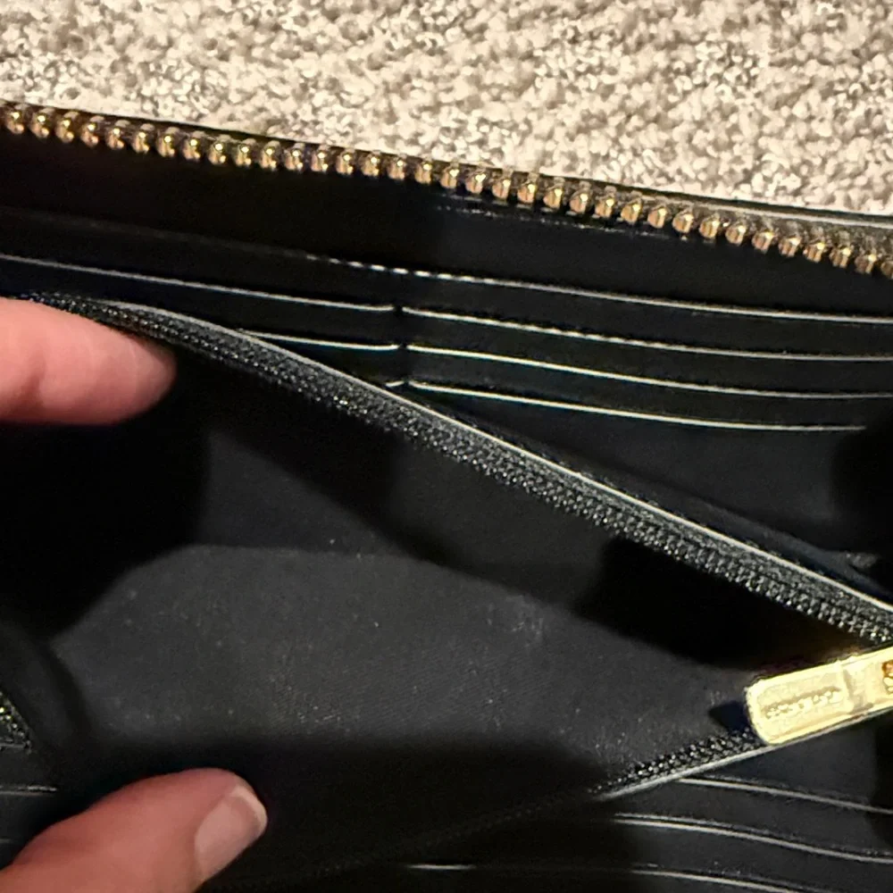 Coach Black Embossed Leather Wallet - Picture 3 of 4
